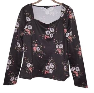 NWOT Violets & Roses Long Sleeve Black Floral Top Size M